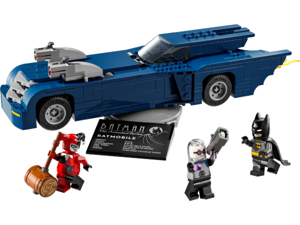 Batman met de Batmobile vs. Harley Quinn en Mr. Freeze